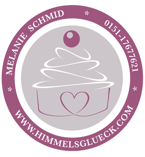 Ein rundes Logo mit einem Cupcake-Design in der Mitte. Oben steht der Name Melanie Schmid und eine Telefonnummer. Unten ist die Website www.himmelsglueck.com abgebildet. Das Design ist in Lila- und Grautönen gehalten.